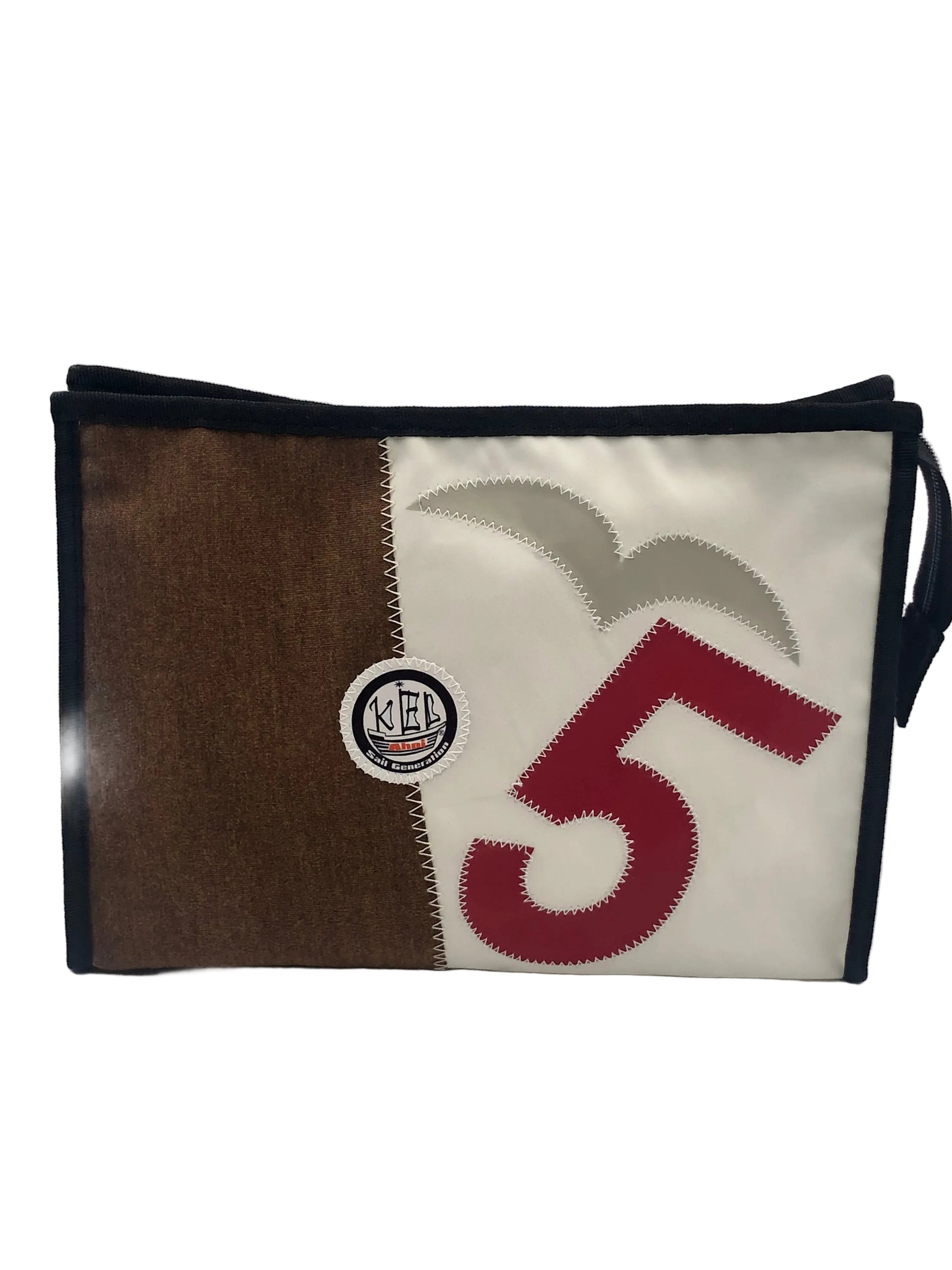 Kulturtasche aus Segeltuch in Weiß/Braun mit einer zahl fünf.
