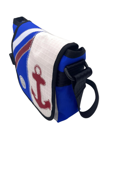 Messenger Bag S aus recyceltem Segeltuch