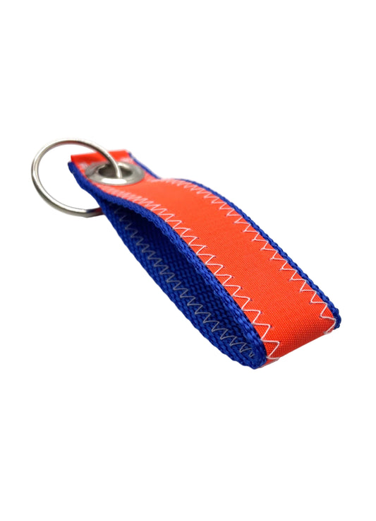 Schlüsselanhänger aus Segeltuch in Neon orange.